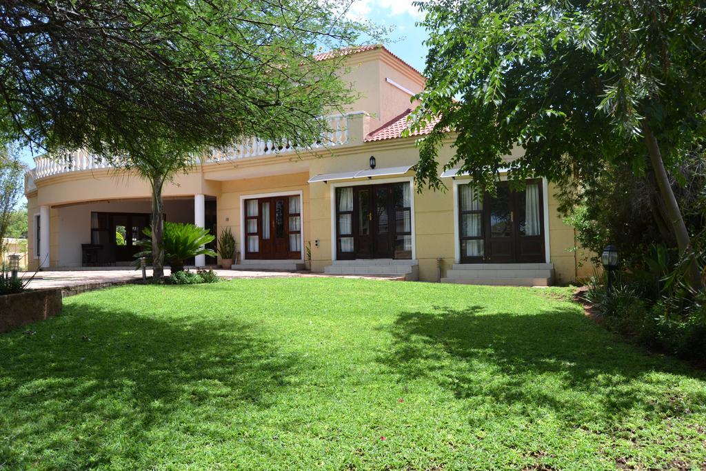 The Capital Guest House Gaborone Exteriér fotografie