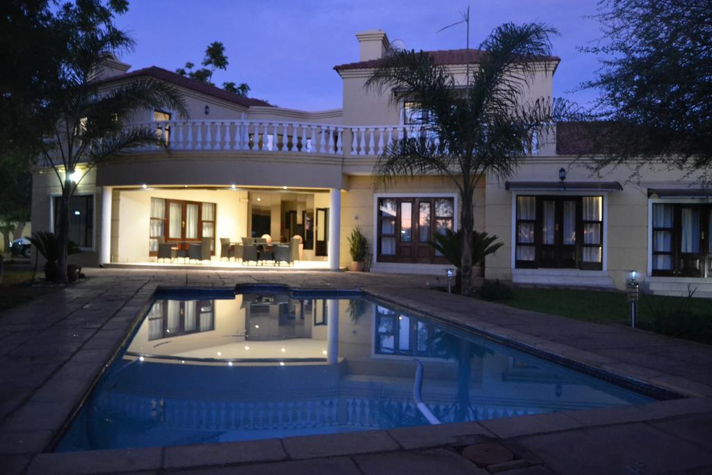 The Capital Guest House Gaborone Exteriér fotografie